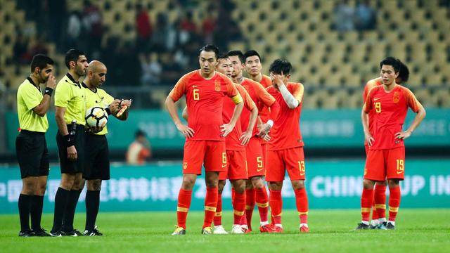 国足vs泰国直播完整视频,昨晚熬着夜看完,有些话不吐不快 国足vs泰国直播完整视频,昨晚熬着夜看完,有些话不吐不快